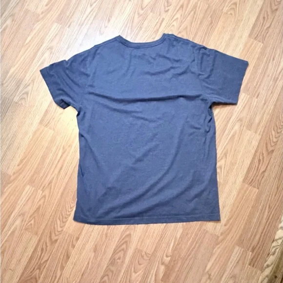 Orvis Navy T-Shirt with Vibrant Graphic - Picture 5 of 9